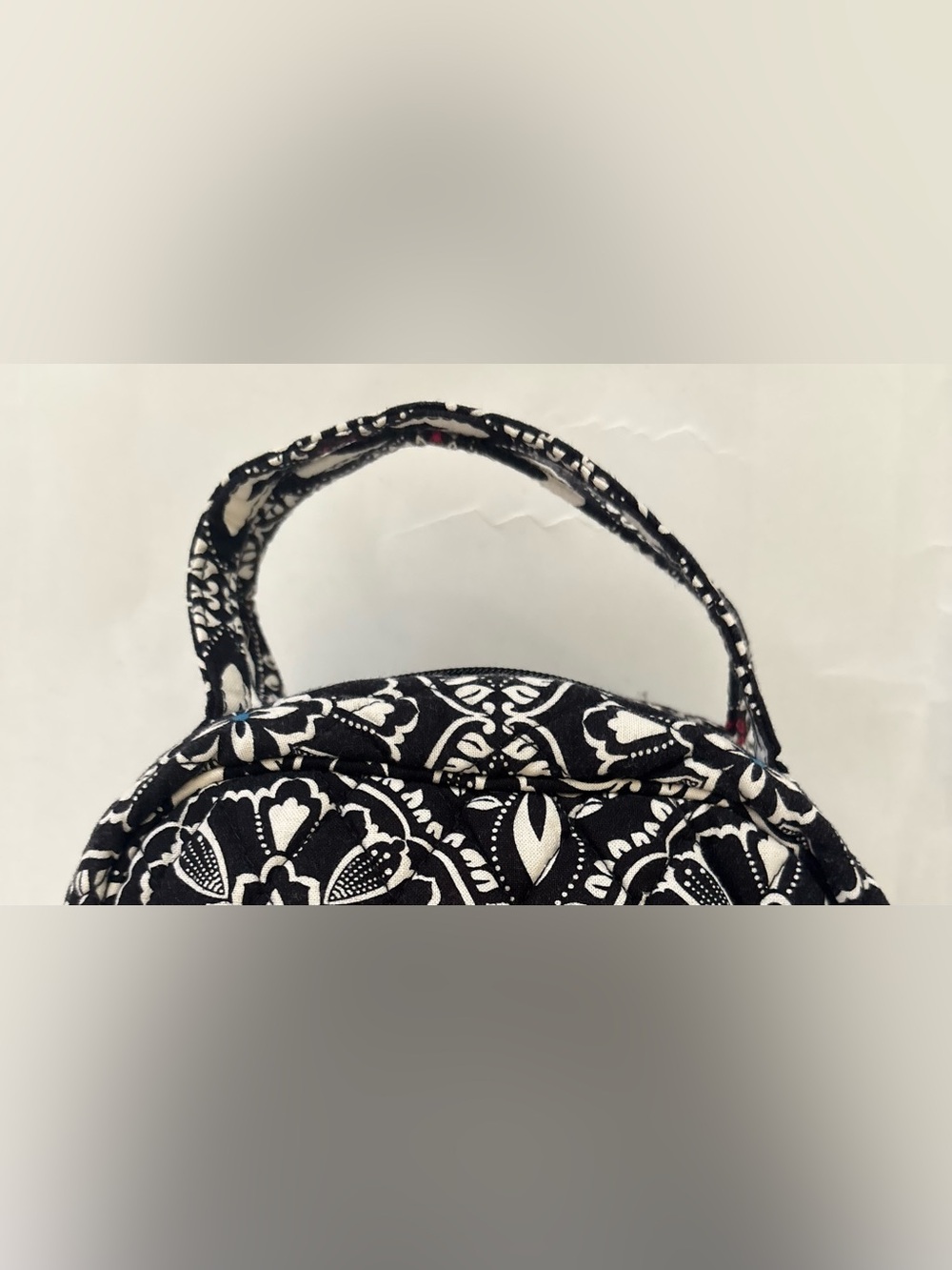 Vera bradley Barcelona insulated quilted lunchbox - Picture 3 of 16